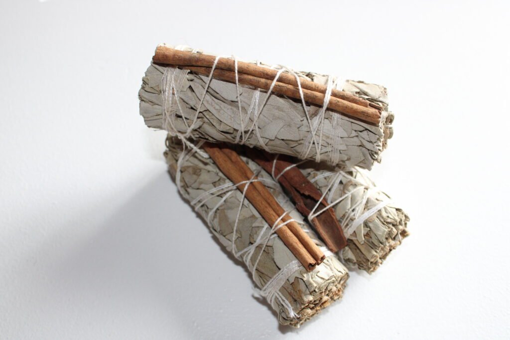 Sahumerio de Salvia Blanca y Rama de Canela