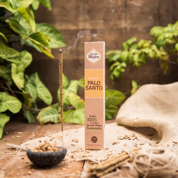 Incienso de Palo Santo Natural - Sagrada Madre